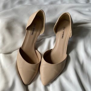 Spring nude kitten heel size 6.5